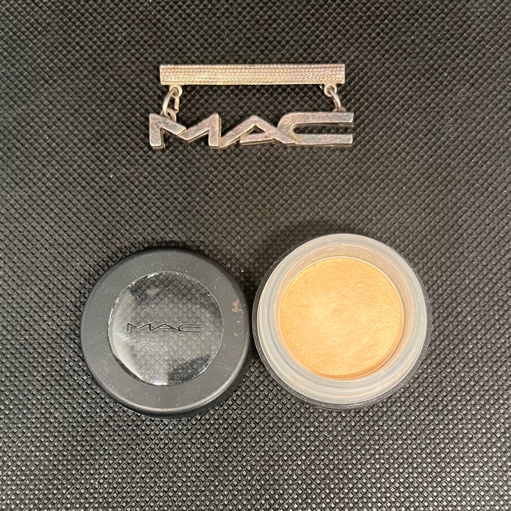 Unisex Vintage 90’s MAC “RicePaper” Eye Shadow - Good Condition - Screw Top